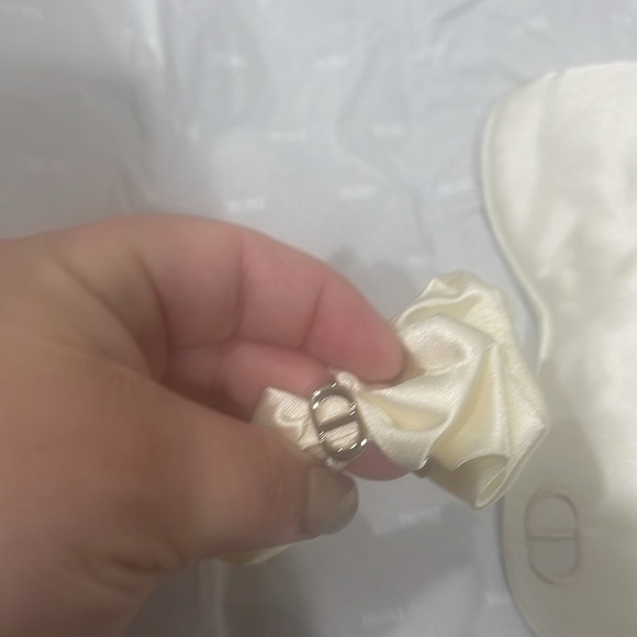 New in box absolutely stunning 4 piece Dior travel set⭐️VIP exclusive 💯 auth - Picture 11 of 12